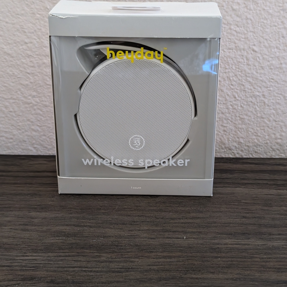 Heyday Compact Wireless Speaker in Gray